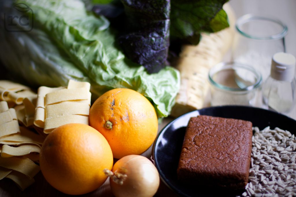 Pasta mit Orangen-Zuckerhut-Soße